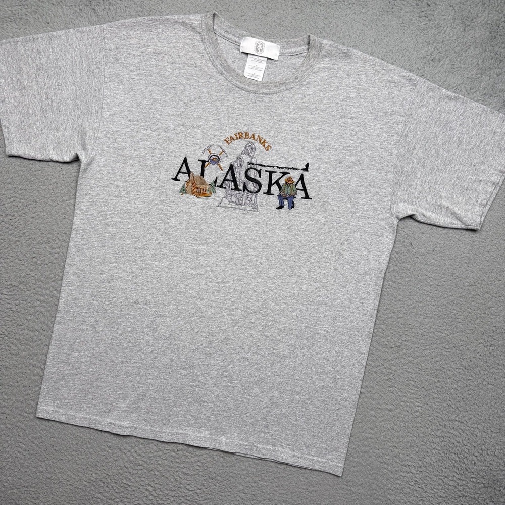 Vintage Y2K Alaska embroidered T-shirt